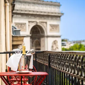 Belfast **** Paris